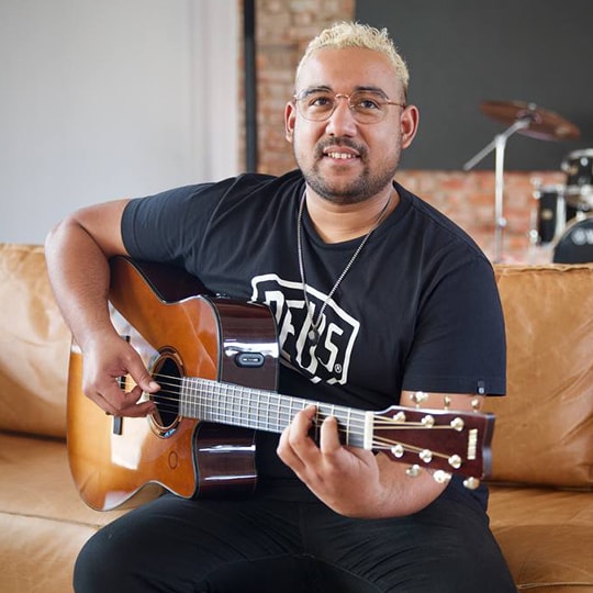 Phelipe Ferreira Yamaha Guitar Artist