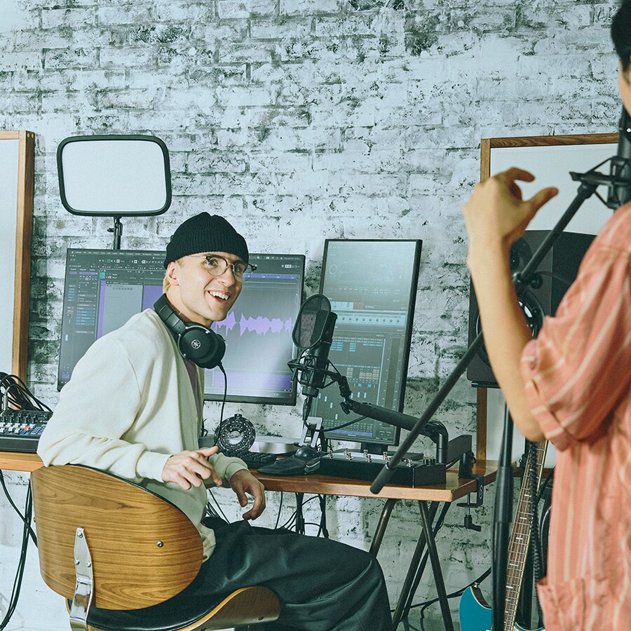 Yamaha MGX12V: PRODUÇÃO