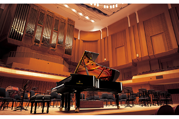 An authentic grand piano experience offered by a combination of tradition and technology