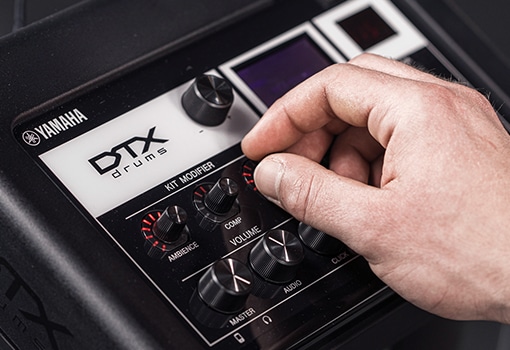 Image of the knob on the DTX-PRO module being operated